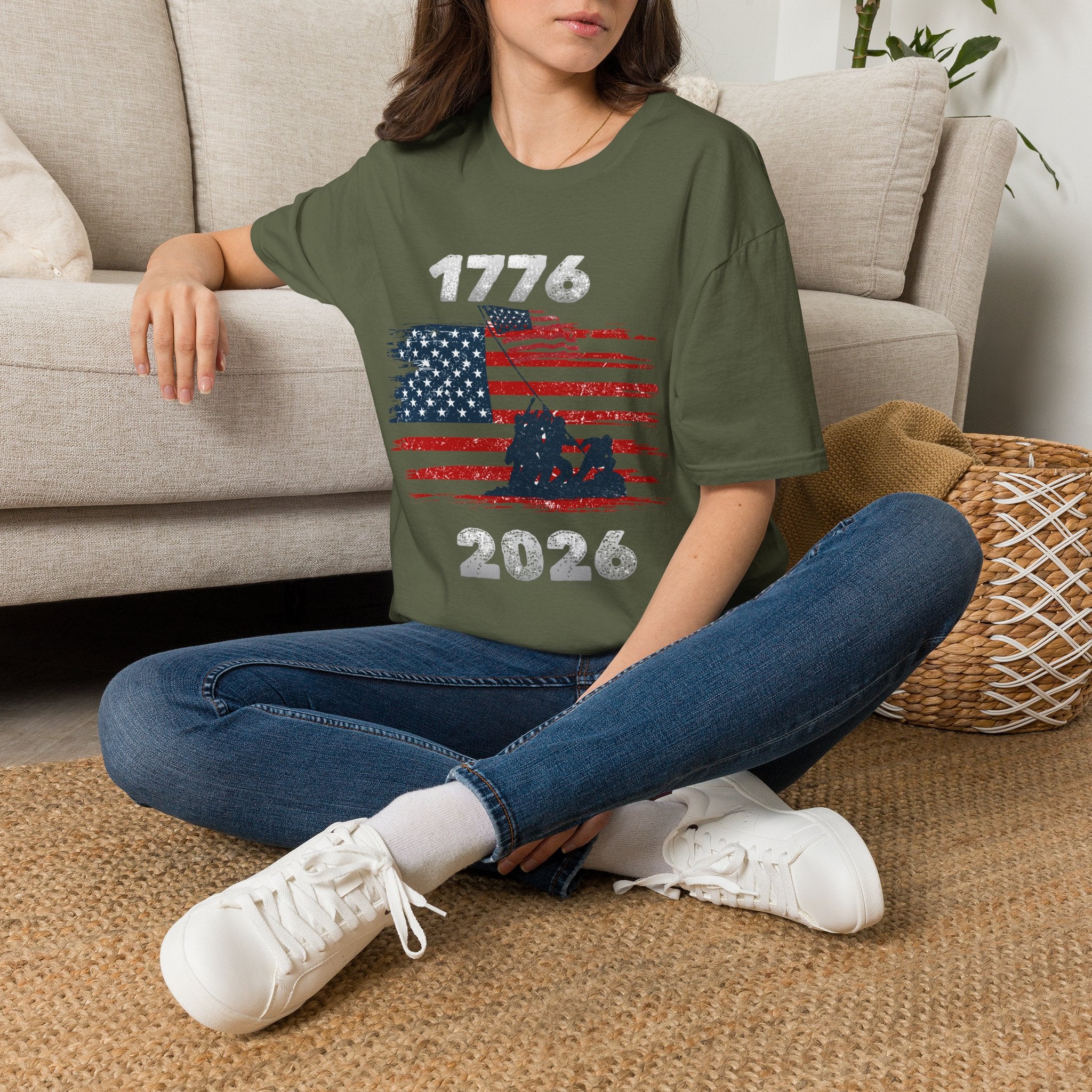 1776 American Flag T-Shirt — Vintage Patriotic July 4th Tee