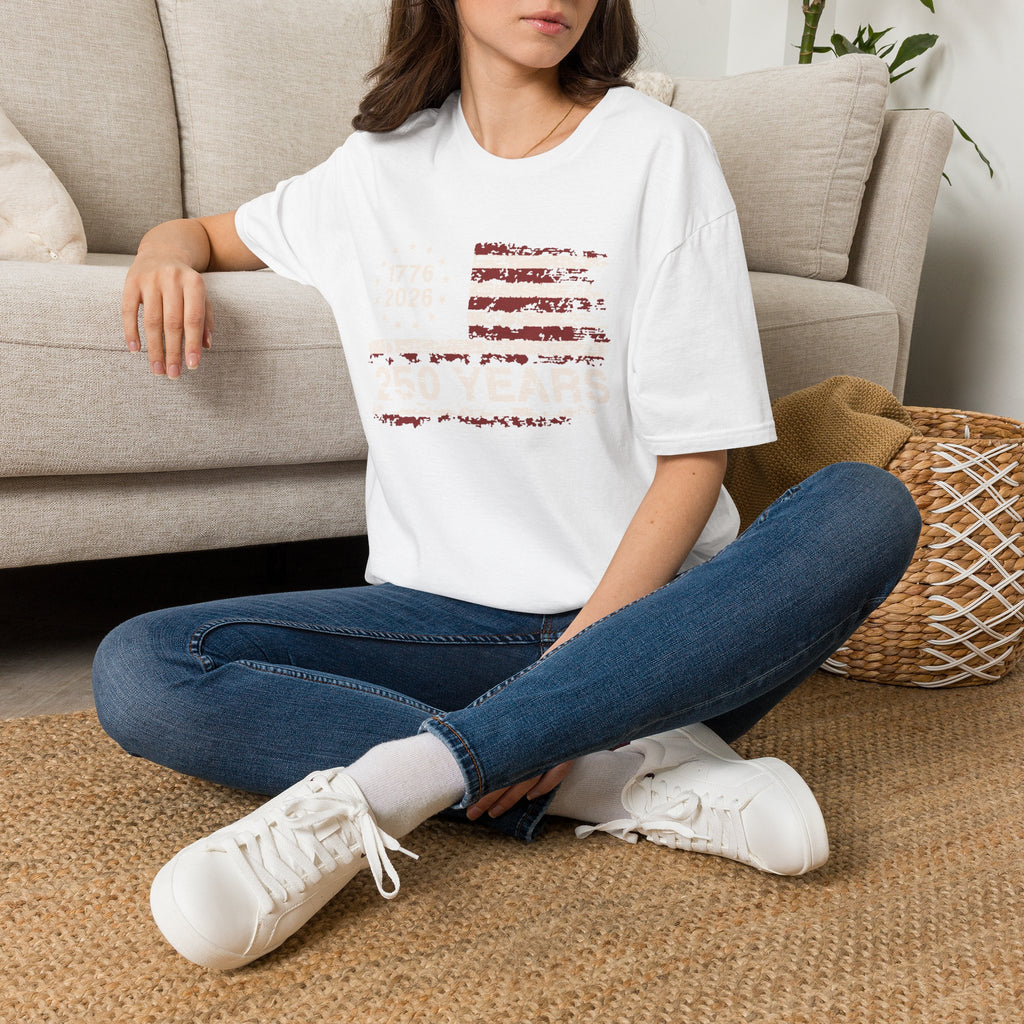 Distressed American Flag T-Shirt — Vintage USA Patriotic Tee